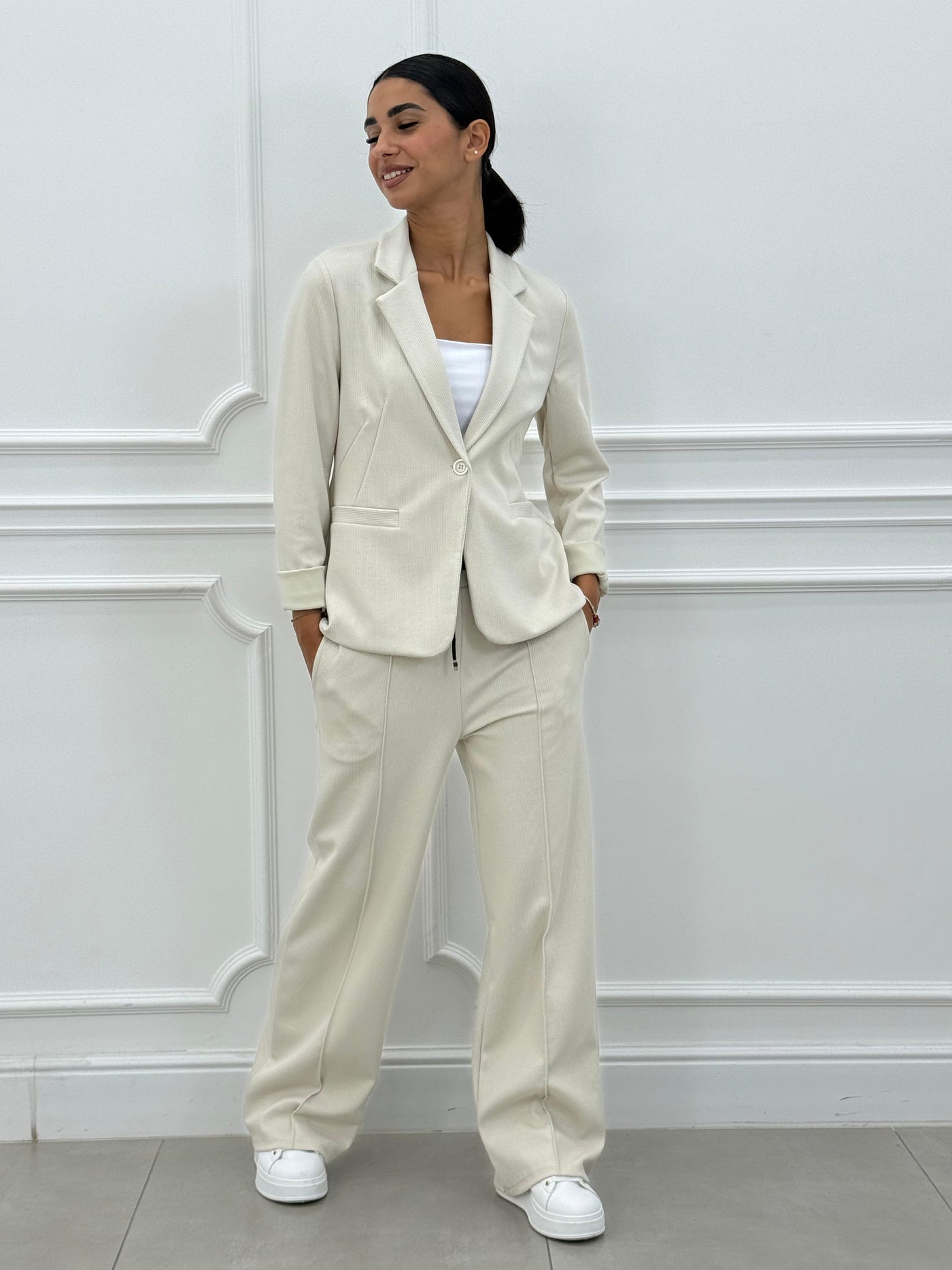 Sofia – Tweedelig pak met blazer en lange broek