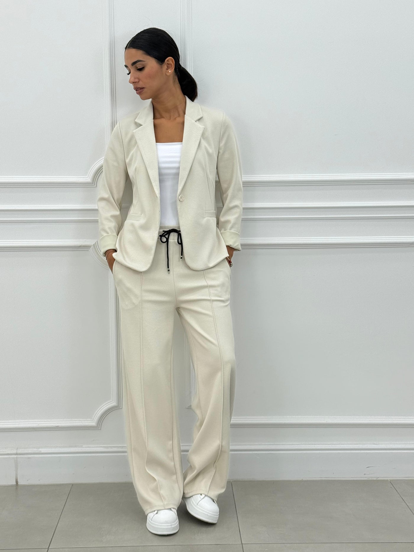 Sofia – Tweedelig pak met blazer en lange broek