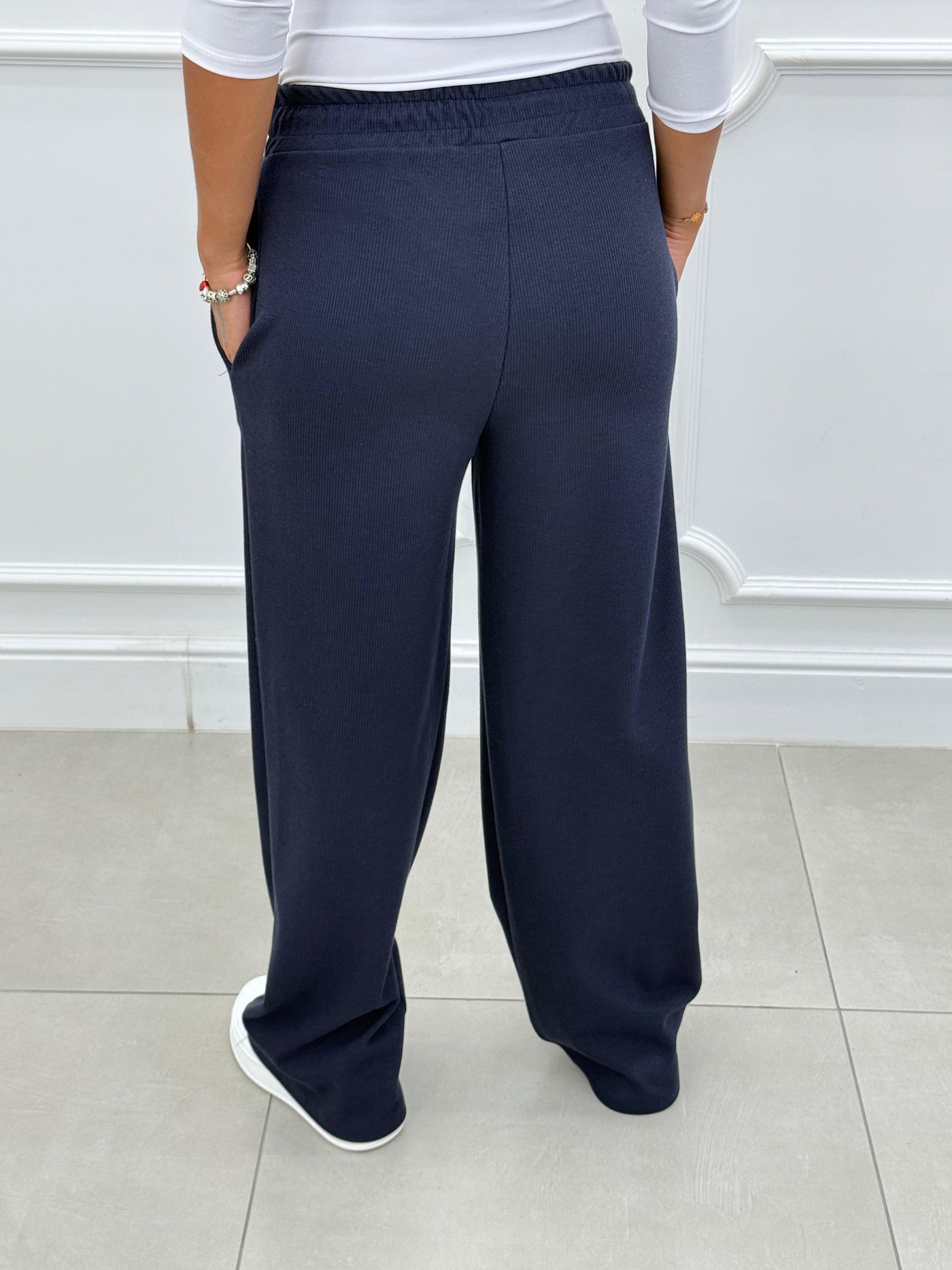 Sofia – Tweedelig pak met blazer en lange broek