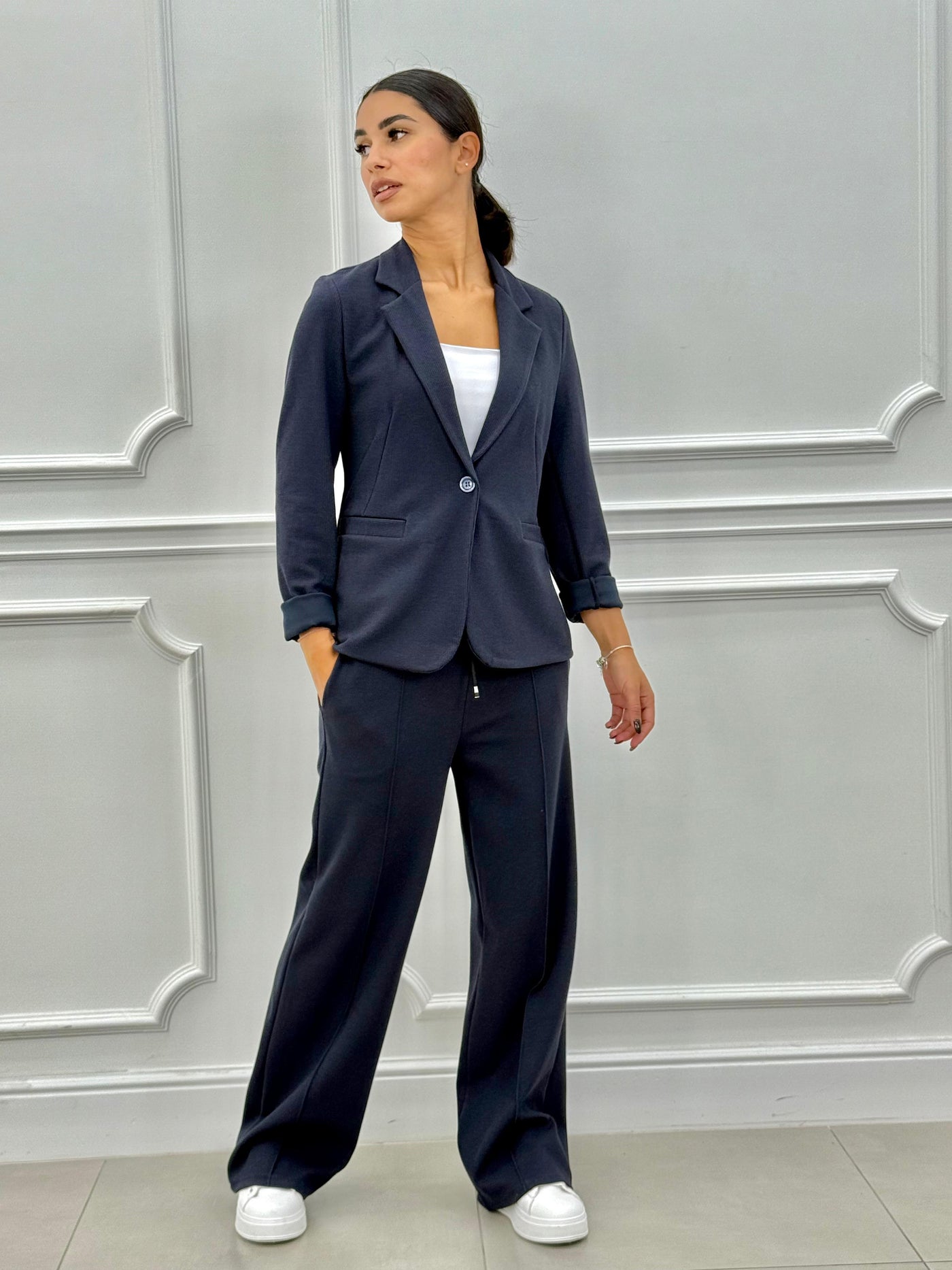 Sofia – Tweedelig pak met blazer en lange broek