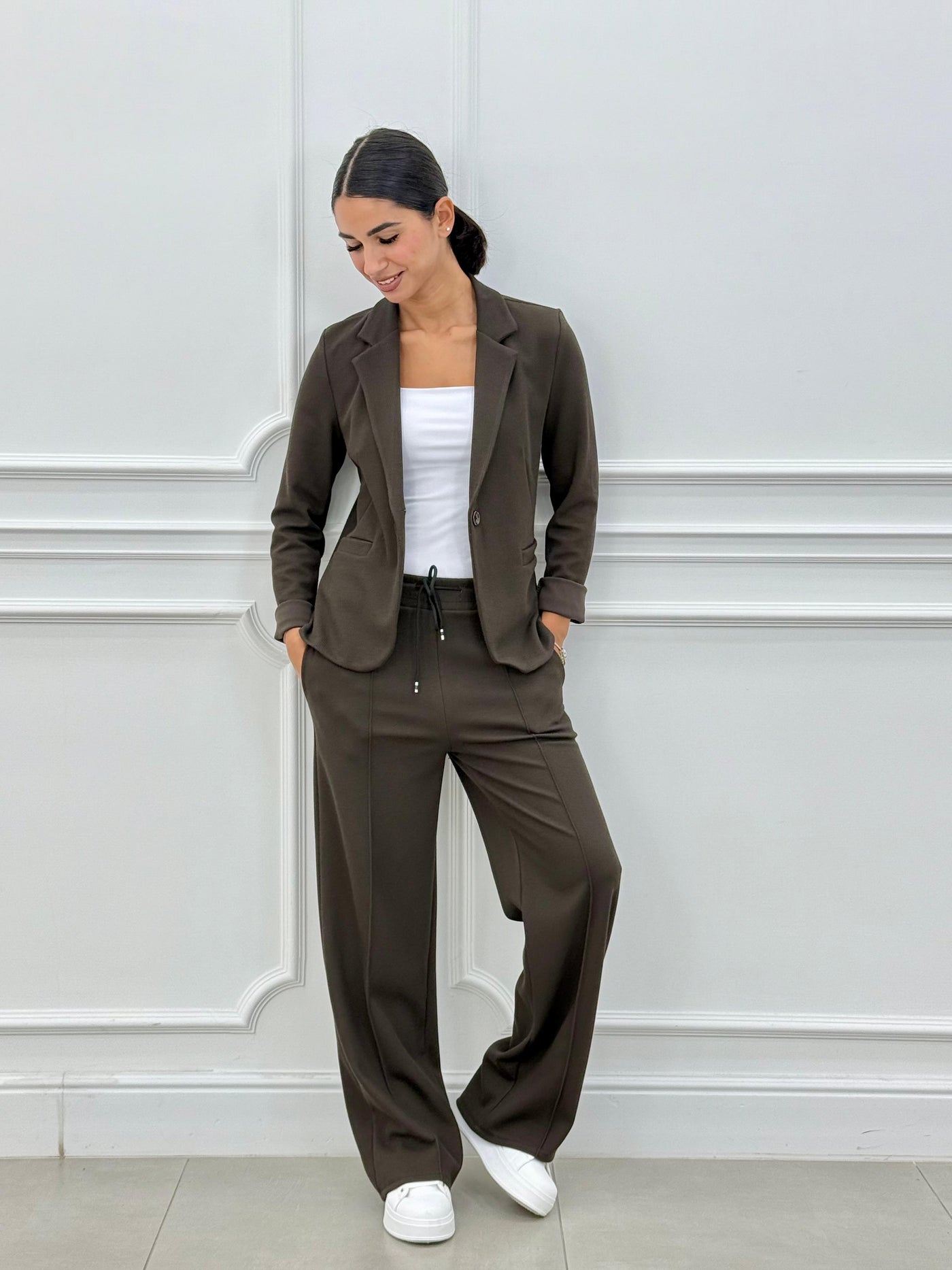 Sofia – Tweedelig pak met blazer en lange broek