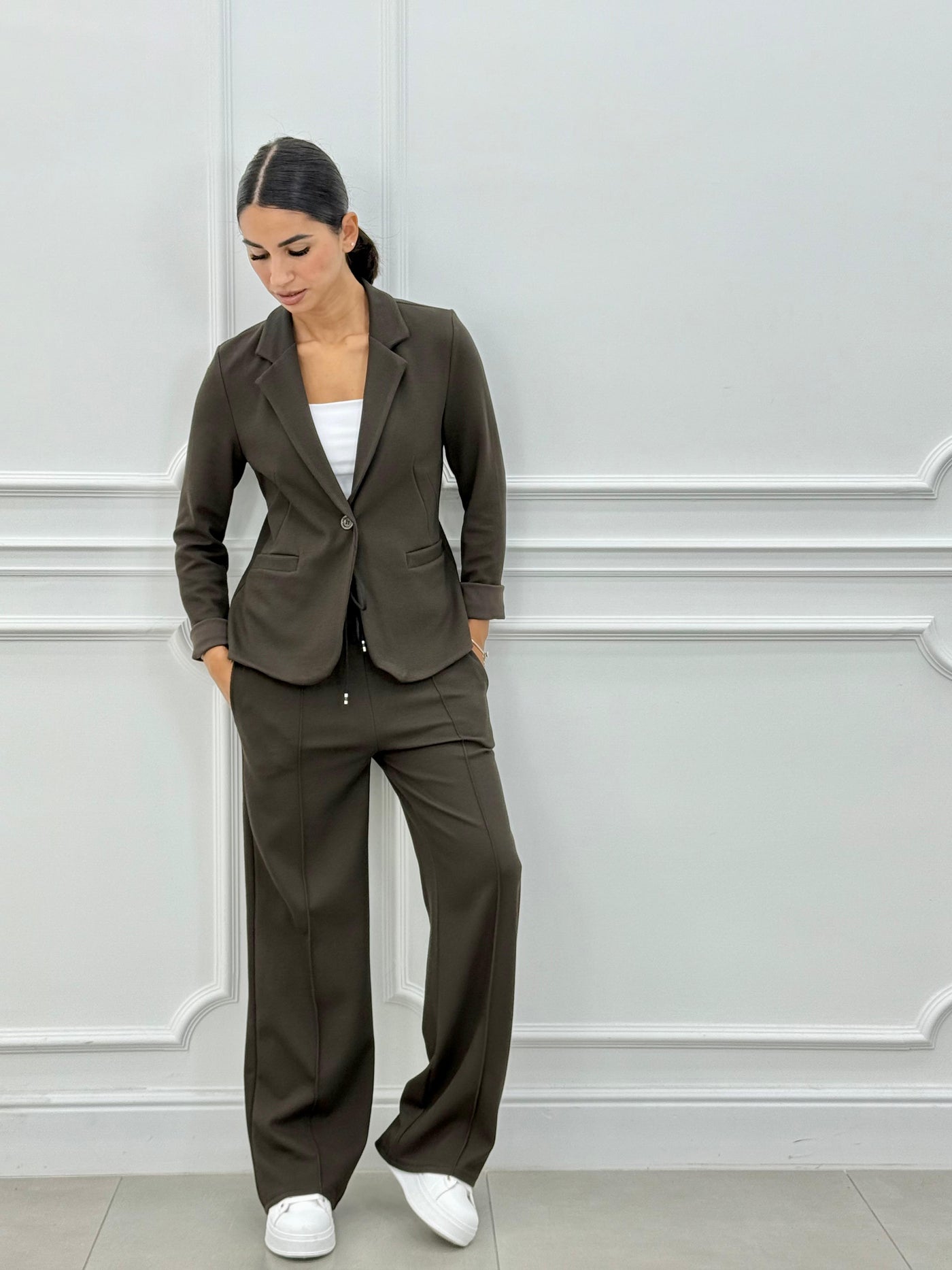Sofia – Tweedelig pak met blazer en lange broek