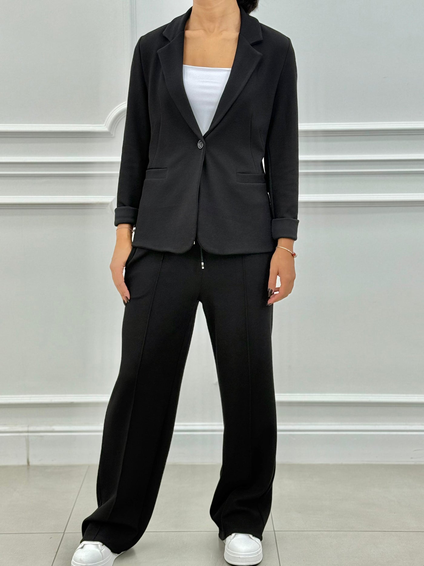 Sofia – Tweedelig pak met blazer en lange broek