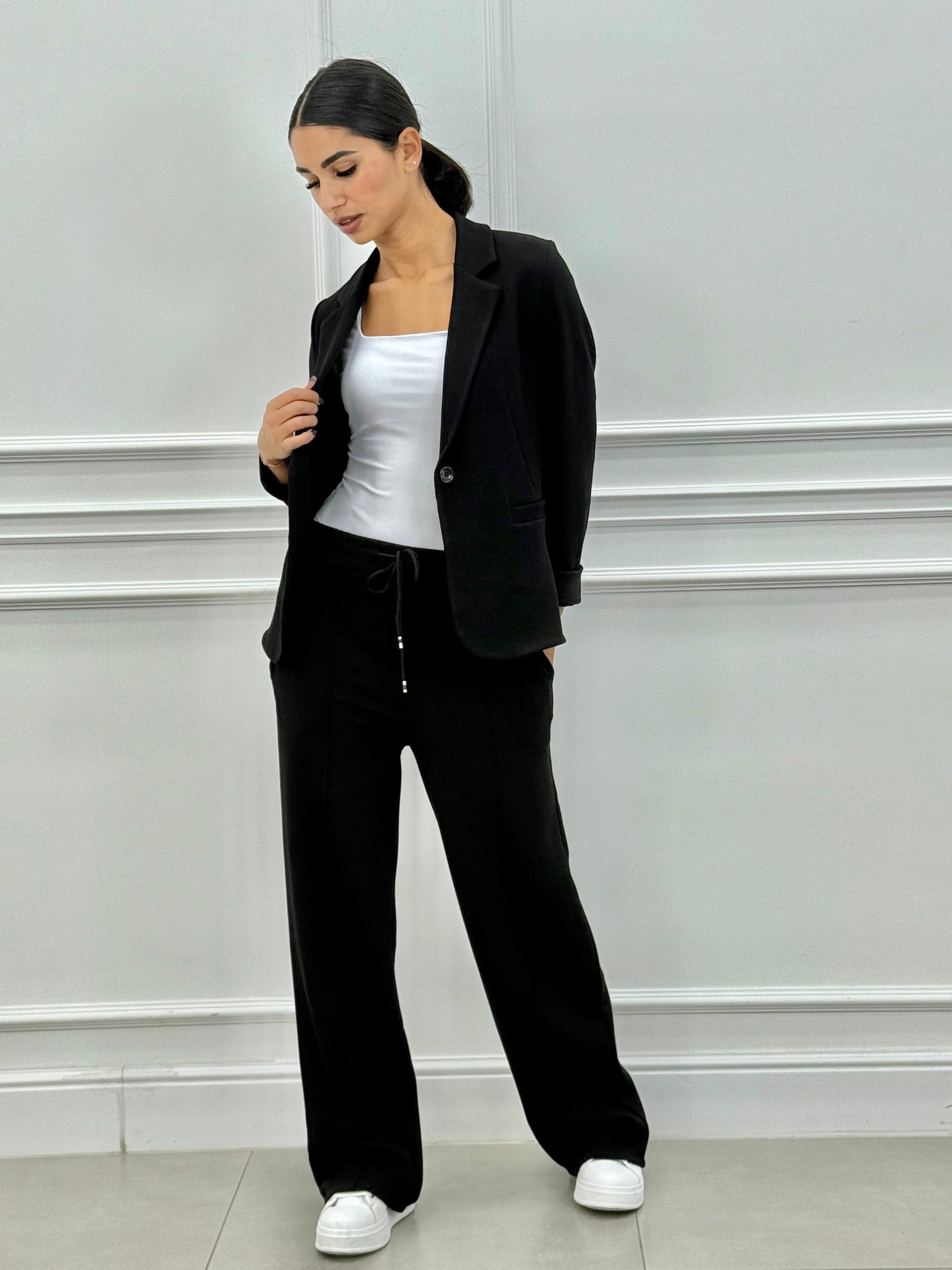 Sofia – Tweedelig pak met blazer en lange broek