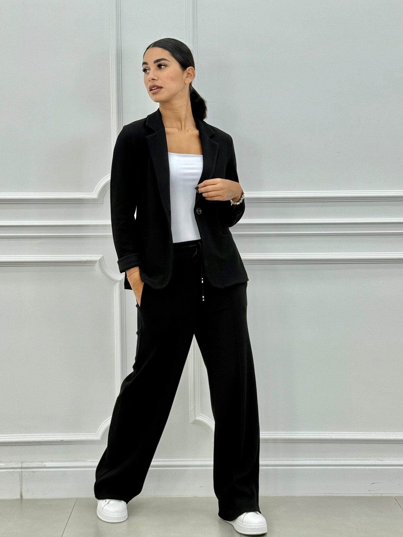 Sofia – Tweedelig pak met blazer en lange broek