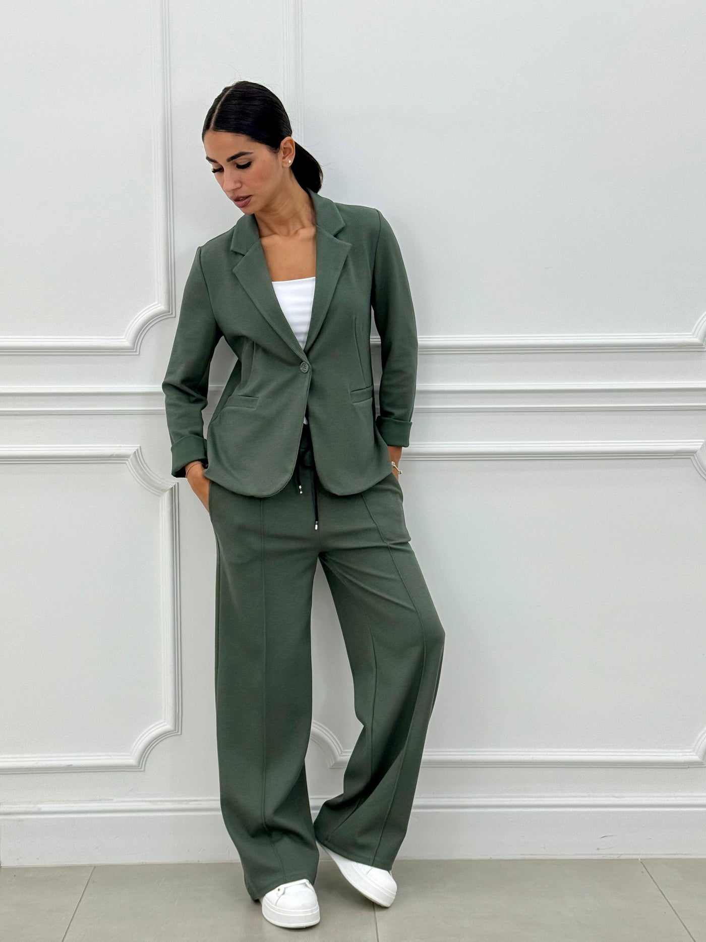 Sofia – Tweedelig pak met blazer en lange broek